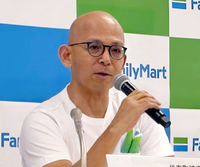 Kensuke Hosomi, President of FamilyMart, at the financial results press conference Kensuke Hosomi, President of FamilyMart, at the financial results press conference