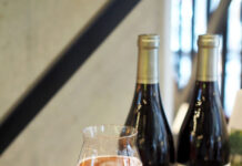 A Fusion of Craft Beer and Japanese Wine — Mercian and Far East Brewing Collaborate for a Beer Rich with the Flavor of Grapes A vivid grape hue when poured into a glass