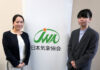 Forecasting Vegetable Market Prices with Weather Data, Including Market Trends Up to 15 Weeks Ahead: Japan Weather Association Akiko Omori, left, and Haruka Suzuki of the Japan Weather Association, who unveiled the new initiative