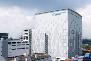 The 8JB warehouse, boasting a height of over 100 meters, one of the largest in Asia