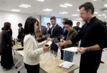 World’s Top Sommeliers Discuss Sake: “There Is a Winning Opportunity in Pairing It with Cheese and Desserts” The five sommeliers visited Japan and interacted with sake brewers.