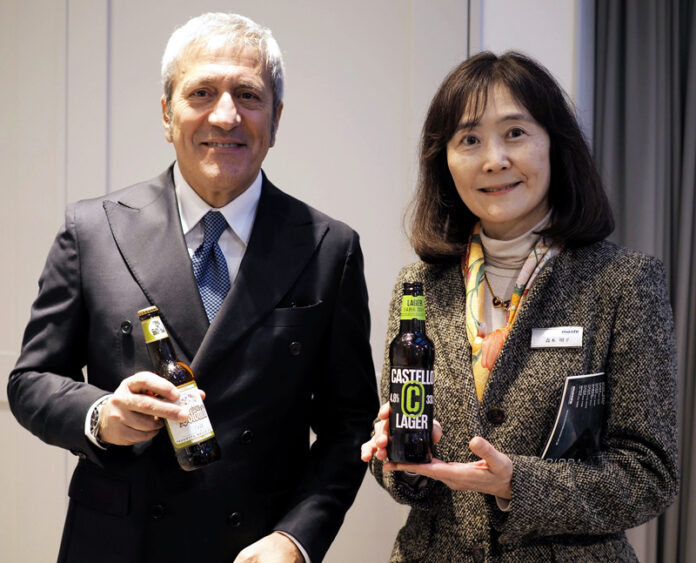 Giuseppe, sales manager of Villa Castello (left), and Akiko Morimoto, president of Monte Bussan Giuseppe, sales manager of Villa Castello (left), and Akiko Morimoto, president of Monte Bussan