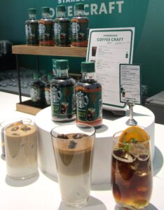 Arrangement drinks (bottom row) and customization card (lower left in the middle row)