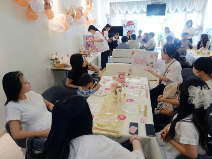 Rokko Butter Holds Its First Pregnancy-Support Project at a Maternity Hospital, Proposing Easy Nutritional Intake During Morning Sickness Rokko Butter Holds Its First Pregnancy-Support Project at a Maternity Hospital, Proposing Easy Nutritional Intake During Morning Sickness